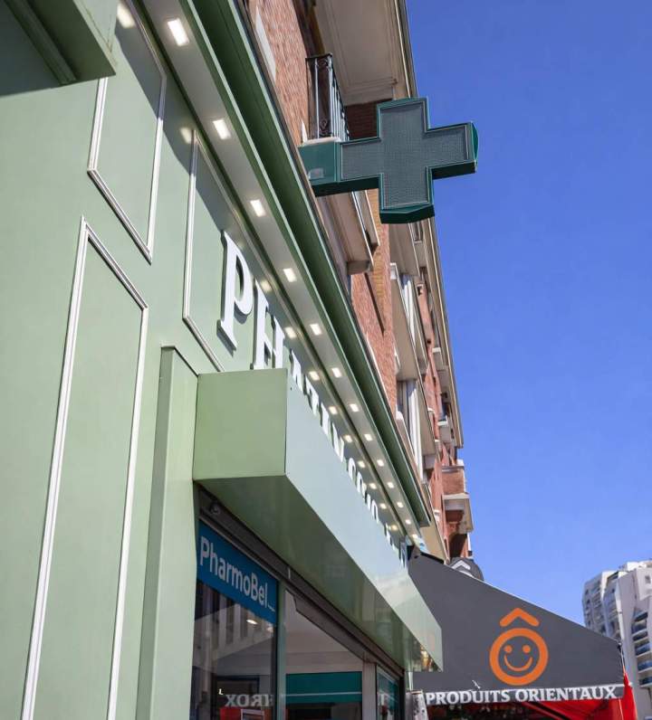 Installation luminaire commerciale Paris