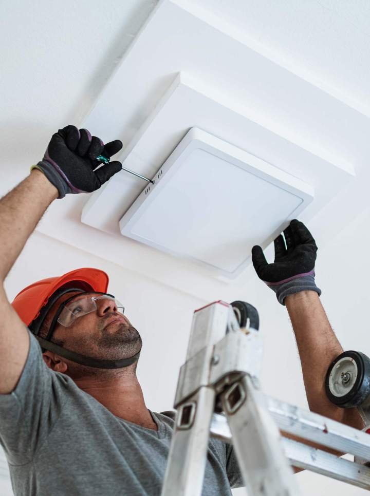 Installation luminaire Paris